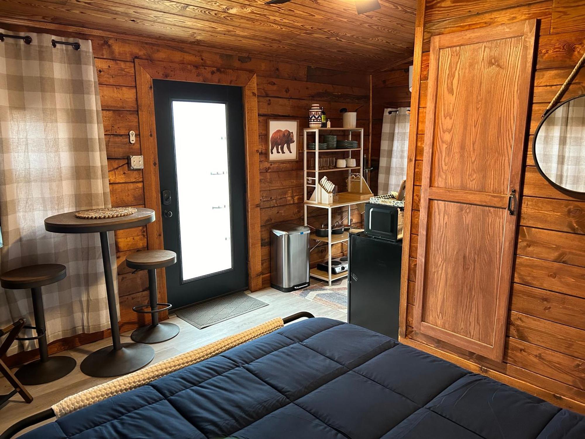 Tack Room Лаббок Экстерьер фото